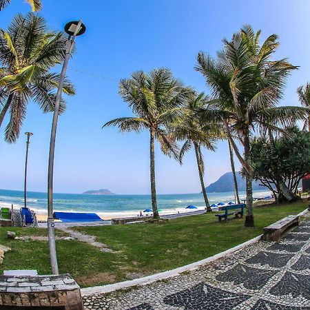 1E - Pé na areia do Guarujá - Praia do Tombo Extérieur photo